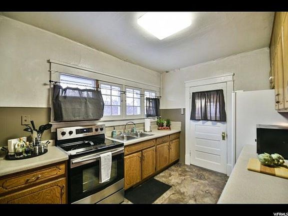 5th image of 940 S McClelland St