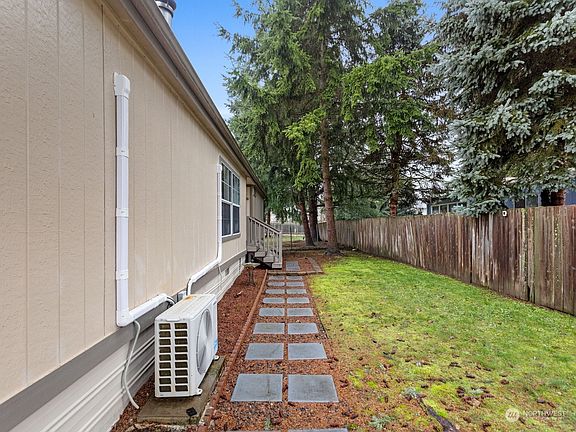 3rd image of 8422 195th Street E #113