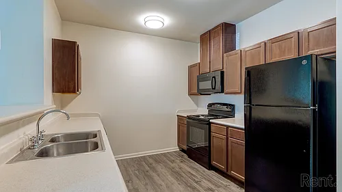 RESIDENCES OF LONG BRANCH Photo 1