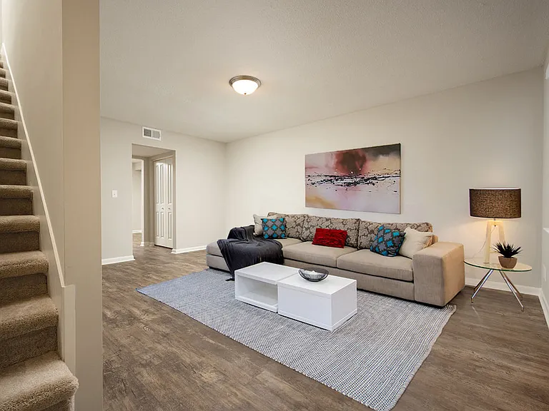 Ivy Terrace Apartments — Photo 17