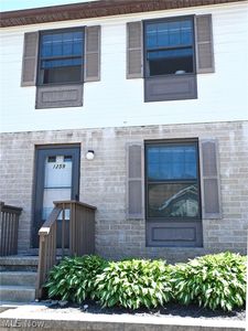 1259 Bailey Rd, Cuyahoga Falls, OH, 44221