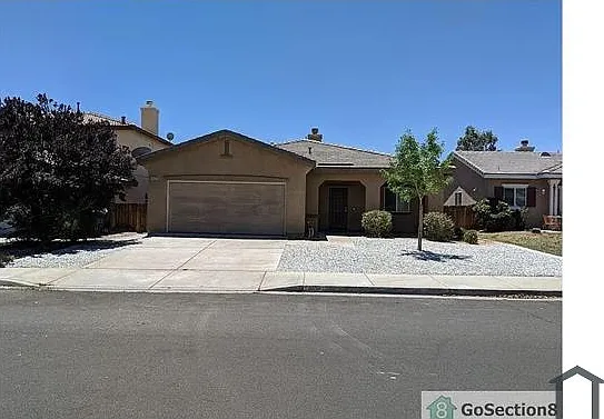 4 bed, 1700 sqft, $2,750 — Photo 2