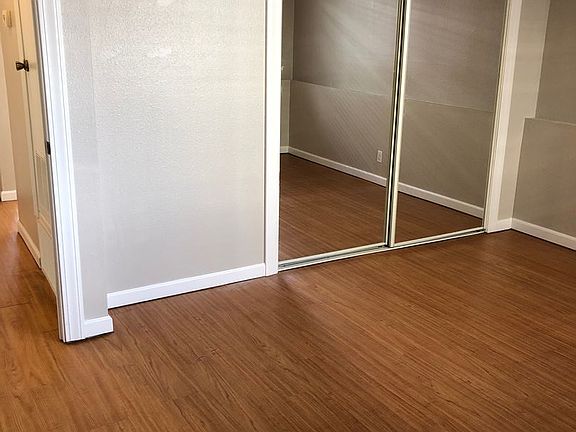 5th image of 311 E Walnut St #D