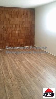 3rd image of 1715 T St APT 4