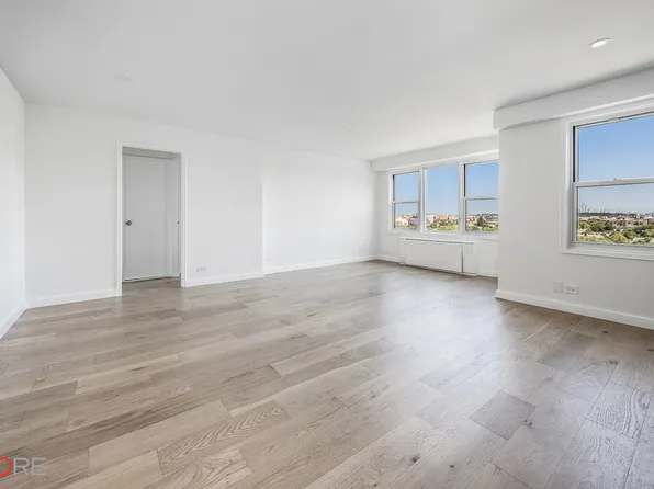 1170 Ocean Parkway image 2 of 10