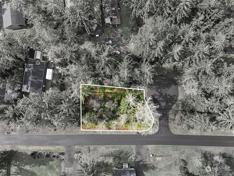 1st image of 901 Discovery Avenue SE