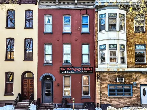 220 N 6th St, Reading, PA 19601