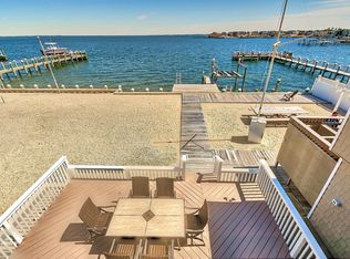 419 N 4th St, Surf City, NJ 08008
