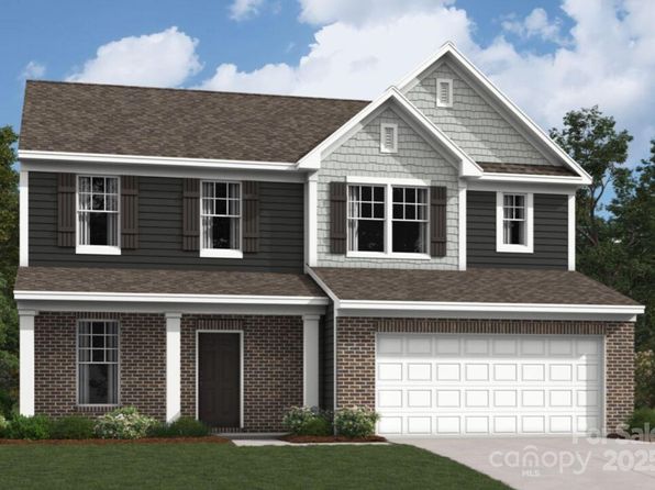 1223 Fremont Dr, Wingate, NC 28174