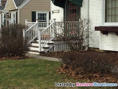 3rd image of 10834 W Hayes Ave