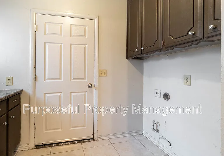 1324 SW 61st Ter — Photo 22