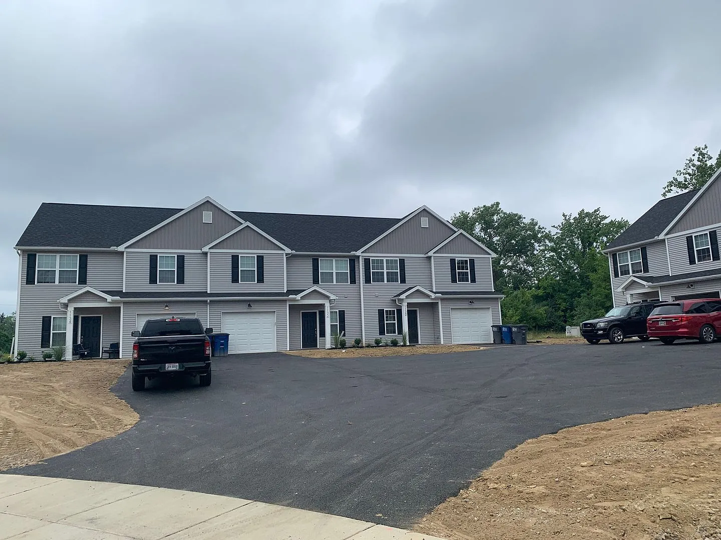 1124-1134 Hilltop Ln — Photo 2