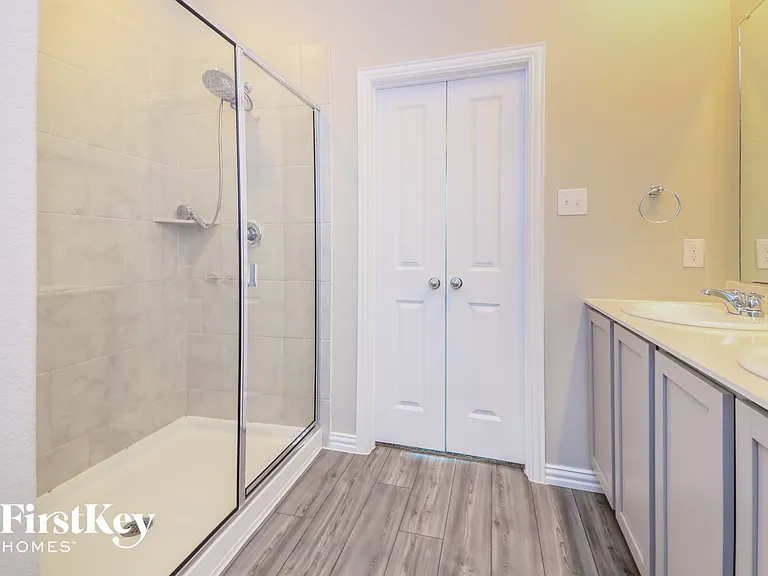 2144 Clarion Dr — Photo 10