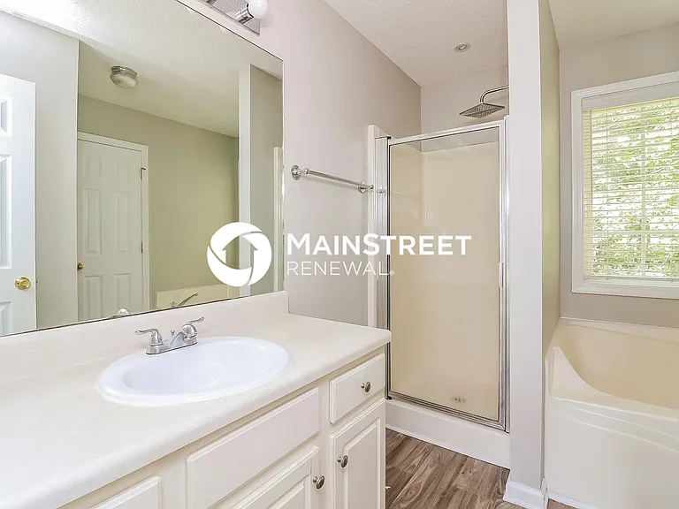 Main Bathroom