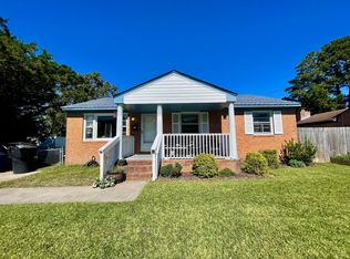 904 Robinson Rd, Portsmouth, VA 23701