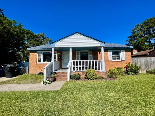 904 Robinson Rd, Portsmouth, VA 23701