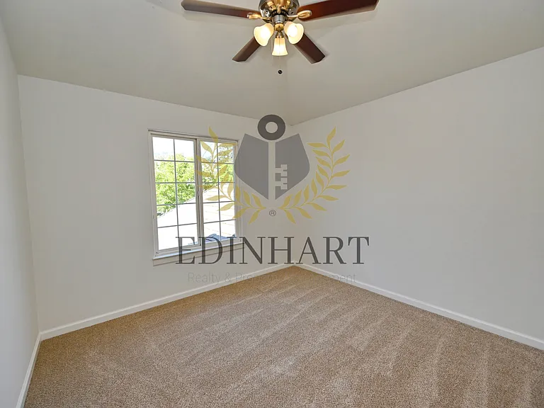 21678 Eastmere Ln — Photo 46