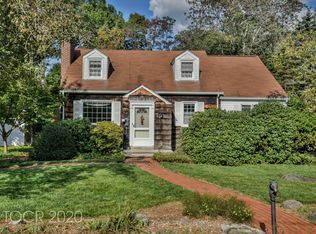 43 E Cedar Pl, Ramsey, NJ 07446