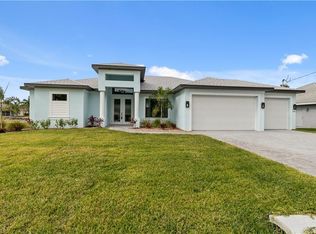 445 NW 38th Pl, Cape Coral, FL 33993