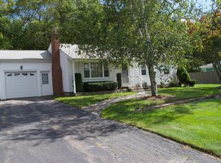 60 Roosevelt Rd, Cumberland, RI 02864