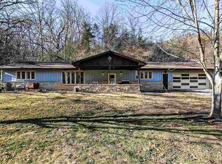 11843 Rupp Hollow Rd, Dubuque, IA 52001