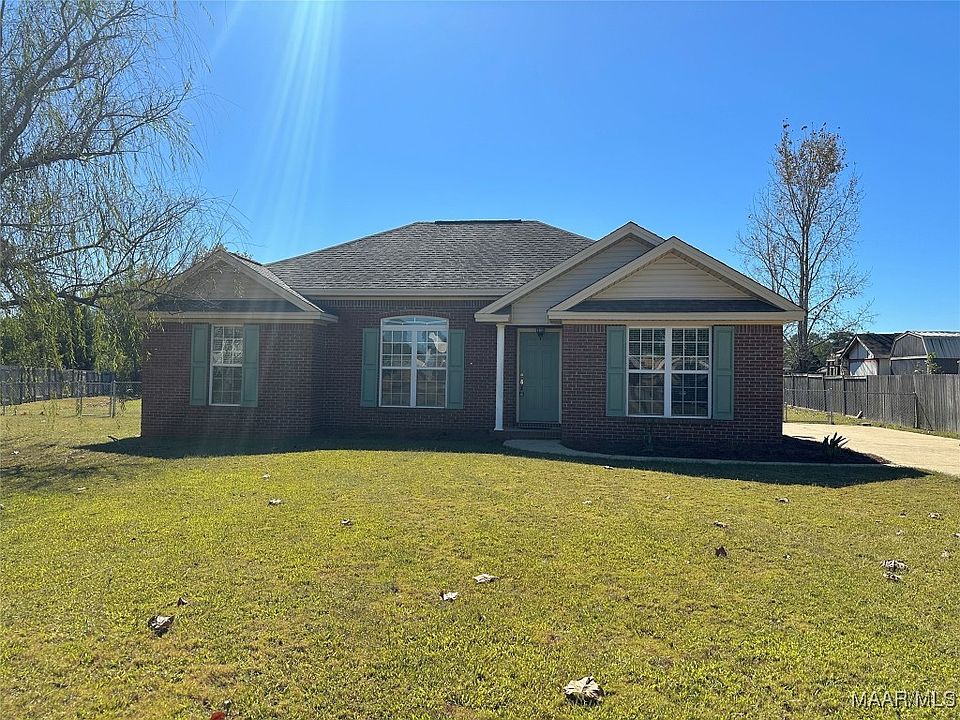 1st image of 40 Pin Oak Ct