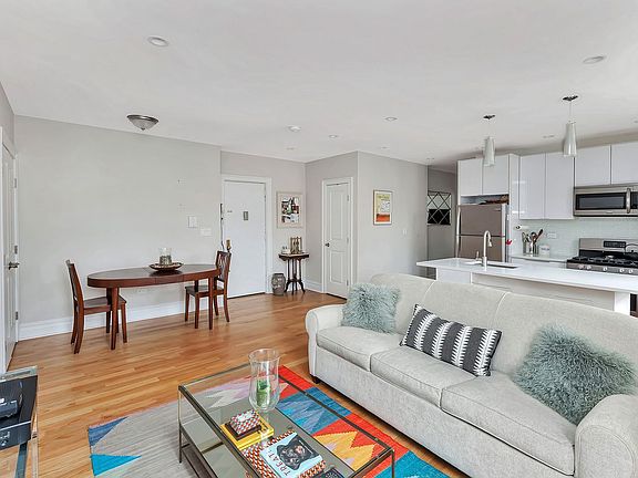 3rd image of 390 Eastern Pkwy APT 2B