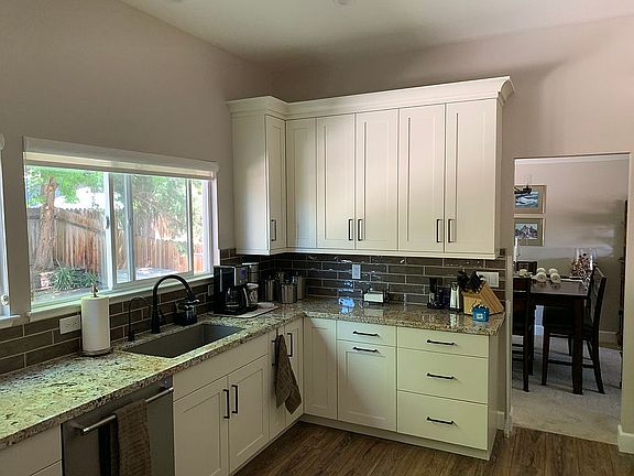 3rd image of 3215 Wilma Dr