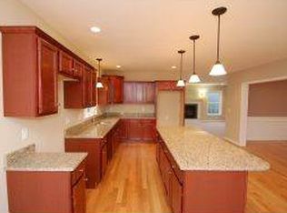 6 Wellesley Cir, Auburn, NH 03032