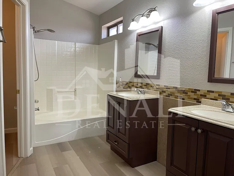 8535 W Vogel Ave — Photo 16