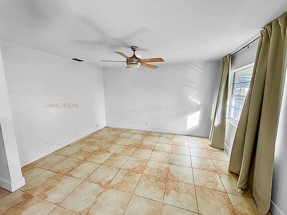 4th image of 5174 NE 6th Ave APT 522