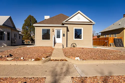 1138 White Ave Photo 1