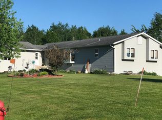 418 1st St SW, Hinckley, MN 55037