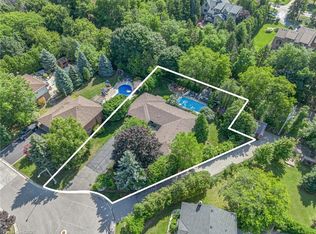 30 Carl Cres, Hamilton, ON L8B0G5