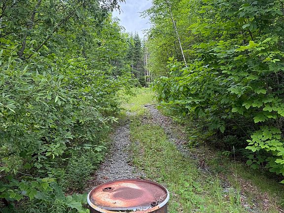4th image of 967 Milo Road
