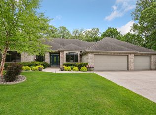 1260 Wildwood Pl, Chaska, MN 55318