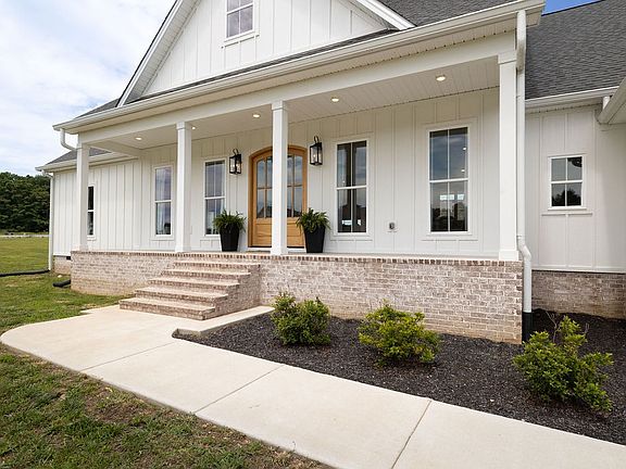 2nd image of 134 Hurst Dr