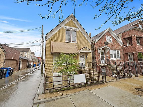 4th image of 2313 S Hoyne Ave