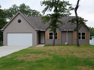 317 Kauai Ct, Tool, TX 75143
