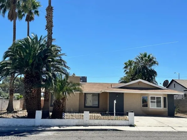 3905 Calle De Este, Las Vegas, NV 89121