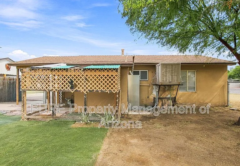 1251 E Rose Ln — Photo 19