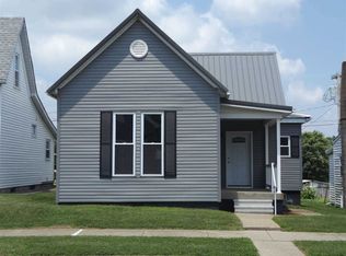 612 E 4th St, Huntingburg, IN 47542