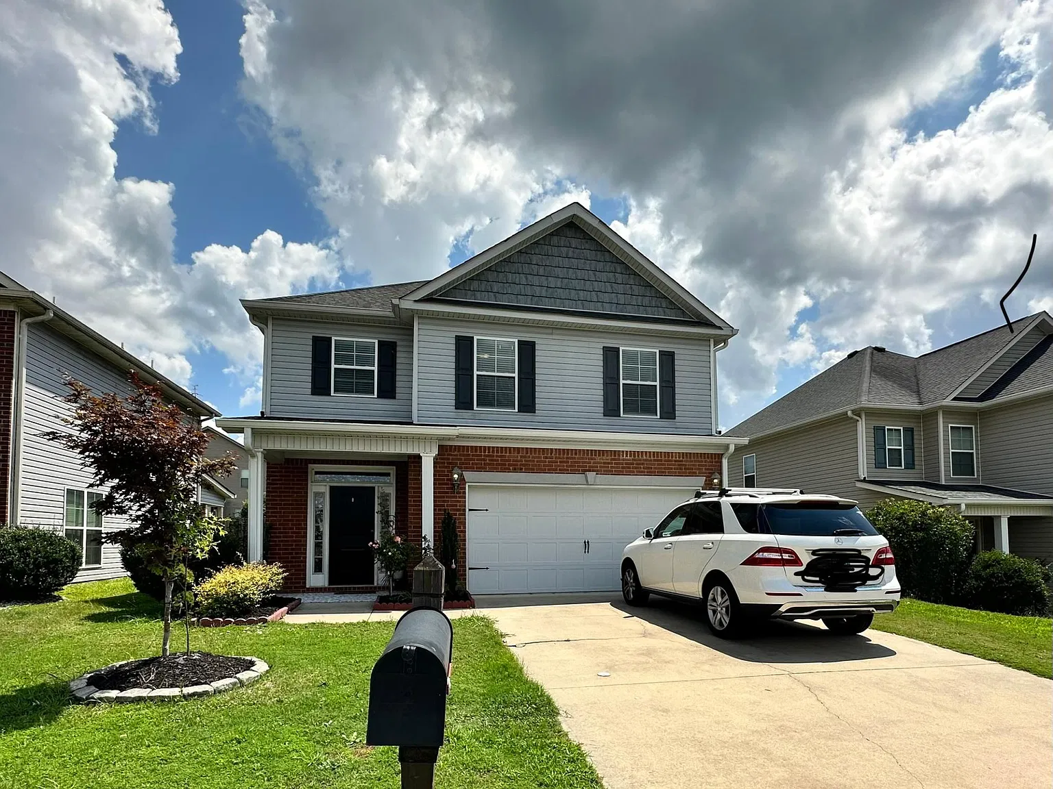 1102 Grove Landing Ln — Photo 1