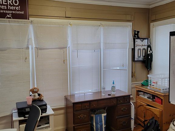3rd image of 106 Prichard St #3