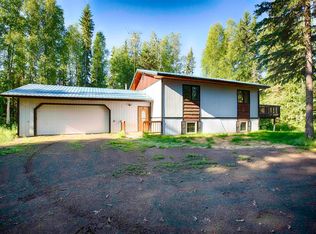 2670 Deepwoods Dr, North Pole, AK 99705