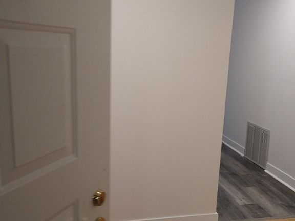 Entrance/mudroom