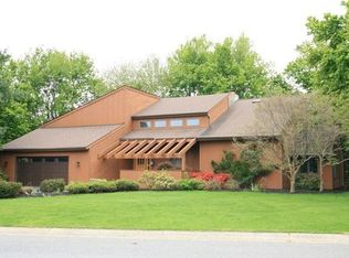 632 Laurel Ln, Lancaster, PA 17601