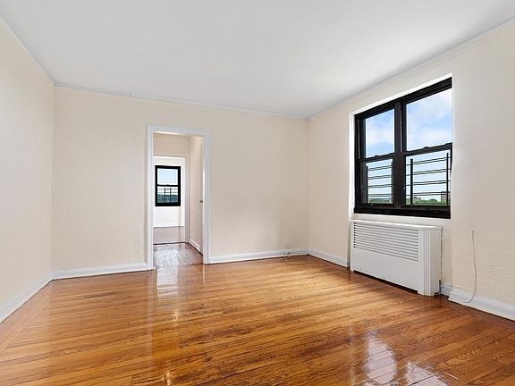 3rd image of 2728 Henry Hudson Pkwy #C72