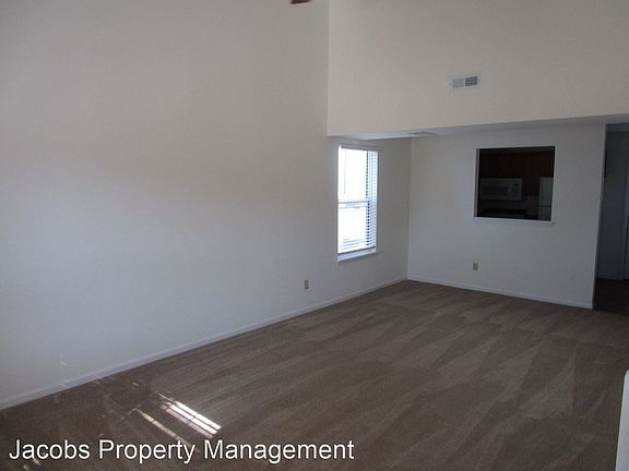 4th image of 3521 Prescott Dr