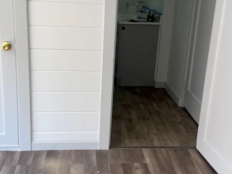 938 Vervais Ave — Photo 10